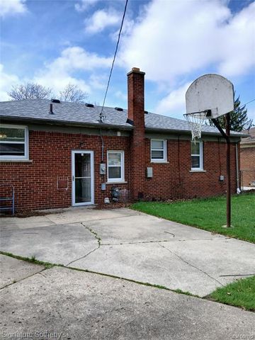 24670 Gardner Street, Oak Park, MI 48237