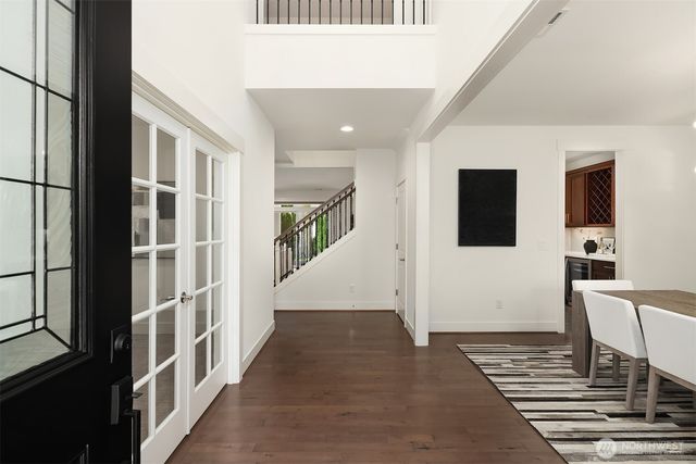 12512 NE 73rd Street, Kirkland, WA 98033