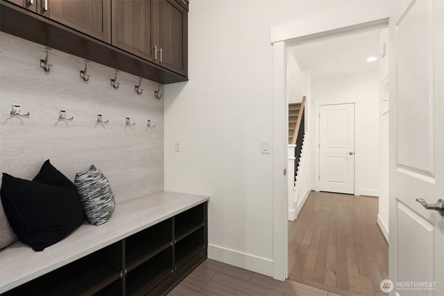 12512 NE 73rd Street, Kirkland, WA 98033