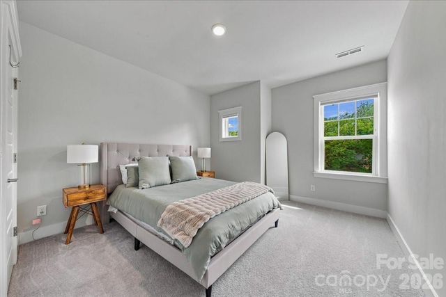 1233 Drummond Avenue, Charlotte, NC 28205
