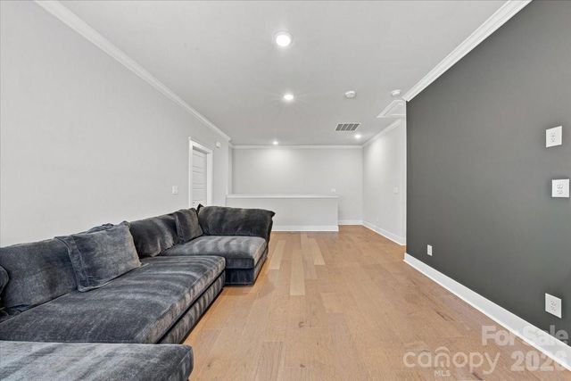 1233 Drummond Avenue, Charlotte, NC 28205