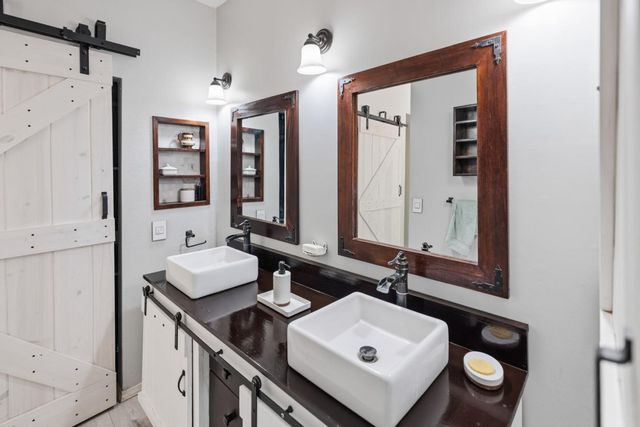 21012 Country Park Road, Salinas, CA 93908