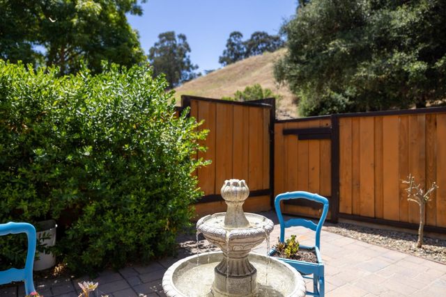 21012 Country Park Road, Salinas, CA 93908