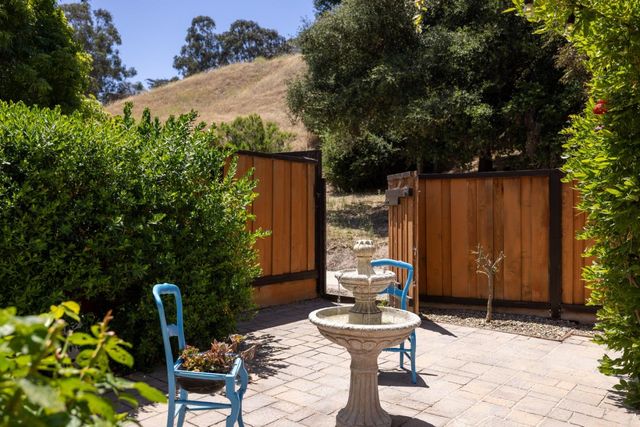 21012 Country Park Road, Salinas, CA 93908