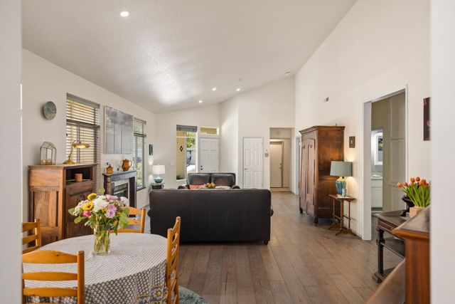 21012 Country Park Road, Salinas, CA 93908
