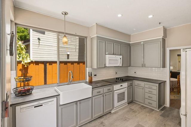 21012 Country Park Road, Salinas, CA 93908