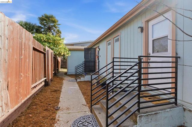 1530 Stuart St, Berkeley, CA 94703