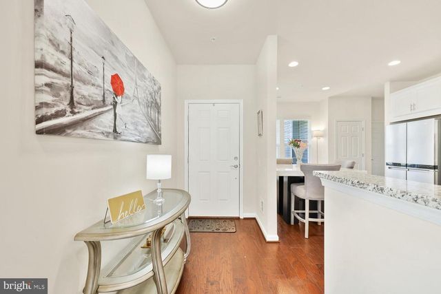 5934 AVERY POINT DR, Fredericksburg, VA 22406