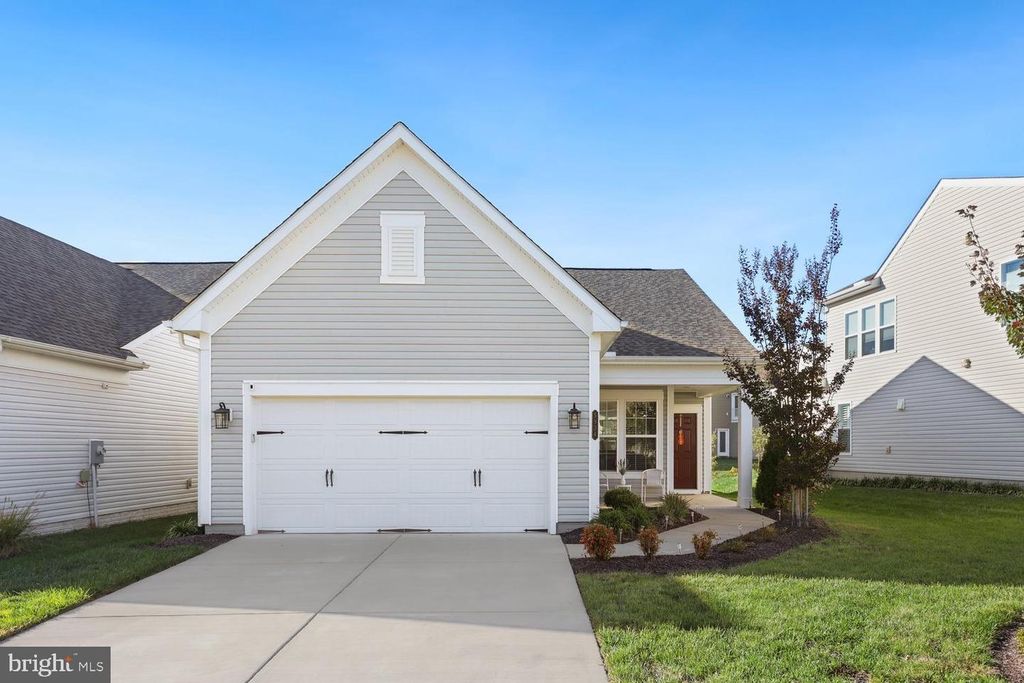 5934 AVERY POINT DR, Fredericksburg, VA 22406