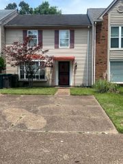 6982 WESLEY CT, Memphis, TN 38119