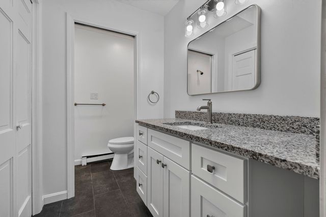 12 Sunnyside Drive, Durham, NH 03824