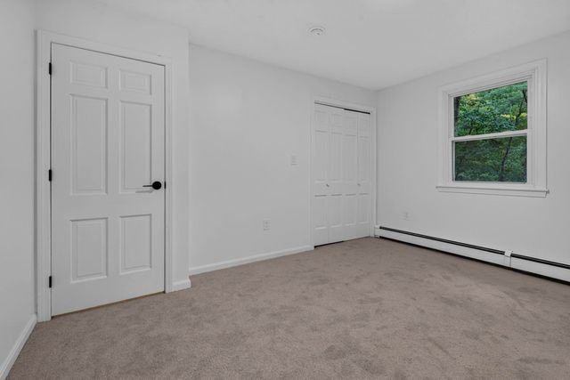 12 Sunnyside Drive, Durham, NH 03824