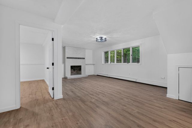 12 Sunnyside Drive, Durham, NH 03824