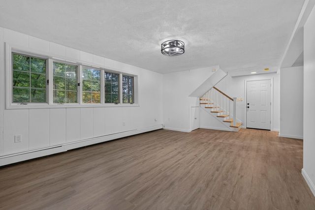 12 Sunnyside Drive, Durham, NH 03824