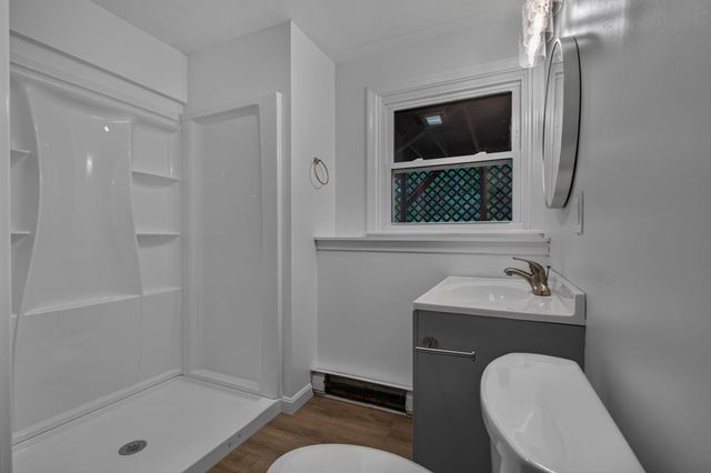 12 Sunnyside Drive, Durham, NH 03824
