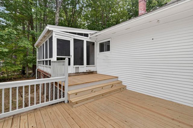 12 Sunnyside Drive, Durham, NH 03824