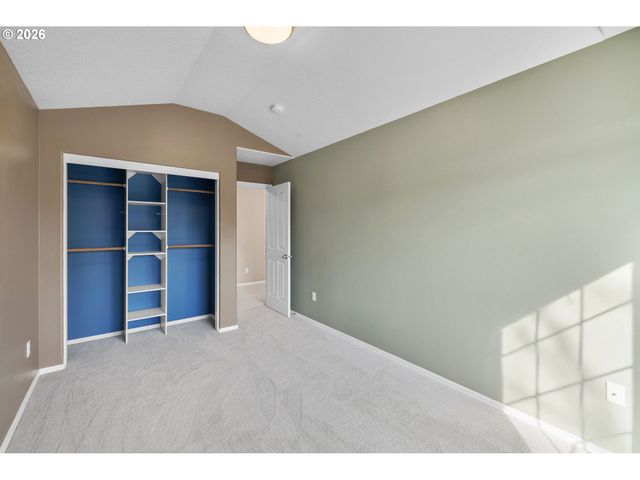 4607 Se SANDALWOOD St, Hillsboro, OR 97123