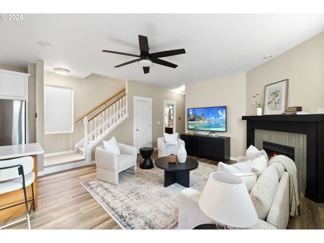 4607 Se SANDALWOOD St, Hillsboro, OR 97123