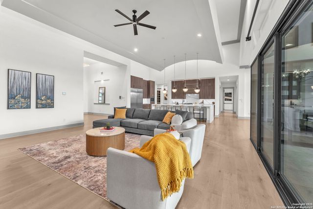 23011 Daniel Ridge, San Antonio, TX 78255