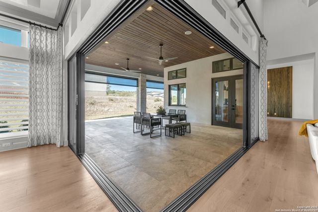 23011 Daniel Ridge, San Antonio, TX 78255