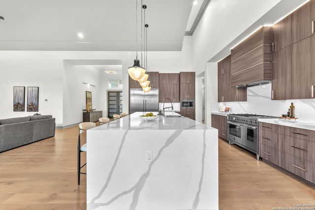 23011 Daniel Ridge, San Antonio, TX 78255