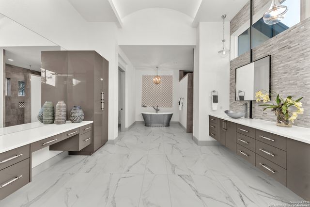 23011 Daniel Ridge, San Antonio, TX 78255