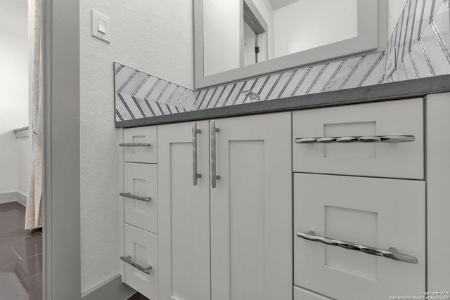 23011 Daniel Ridge, San Antonio, TX 78255