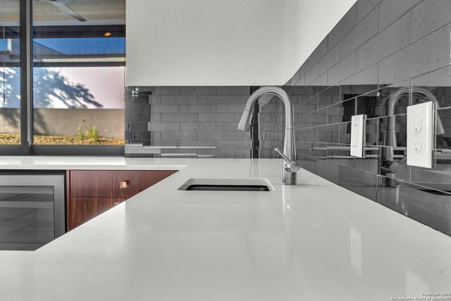 23011 Daniel Ridge, San Antonio, TX 78255