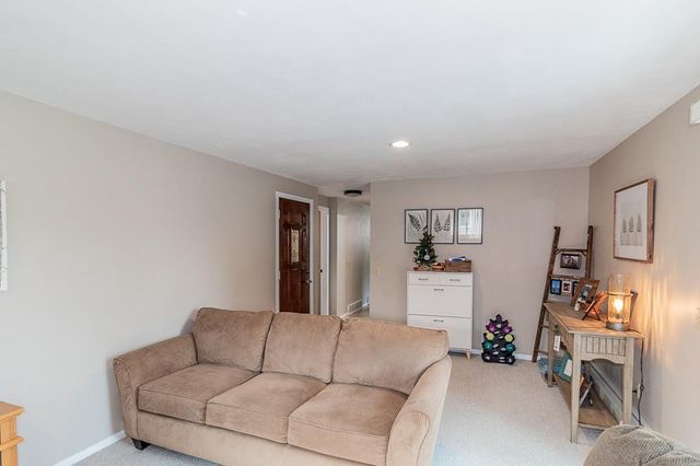 815 W JENNINGS STREET, New London, WI 54961