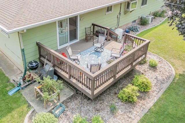 815 W JENNINGS STREET, New London, WI 54961