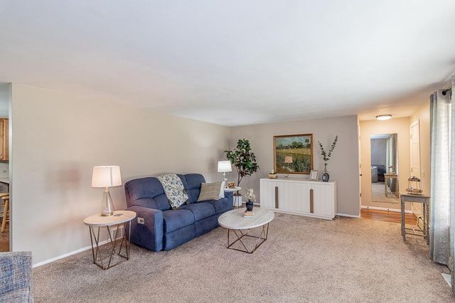 815 W JENNINGS STREET, New London, WI 54961