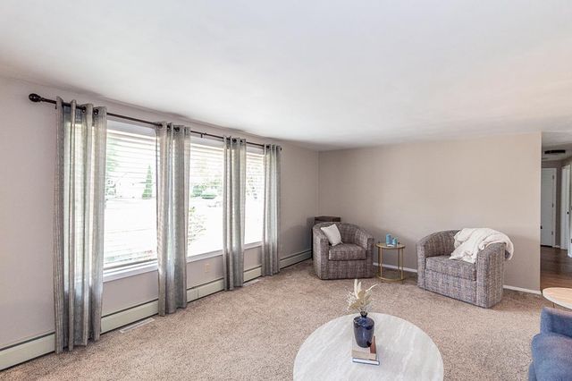 815 W JENNINGS STREET, New London, WI 54961