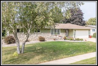 815 W JENNINGS STREET, New London, WI 54961