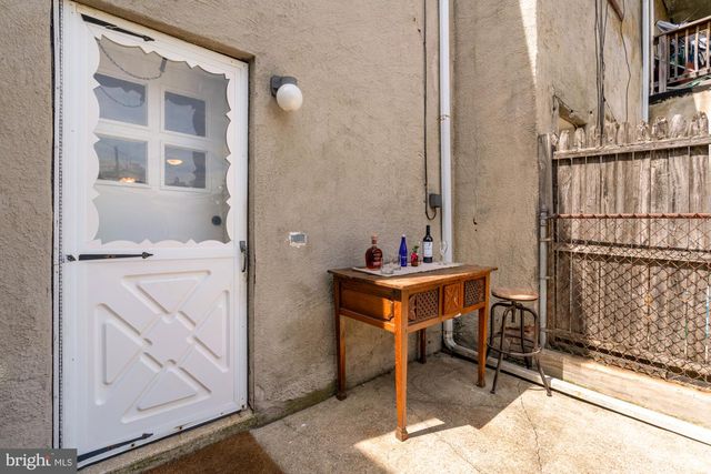 1037 S HANOVER ST, Baltimore, MD 21230