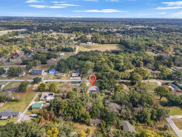 6245 Muldoon Rd, Pensacola, FL 32526