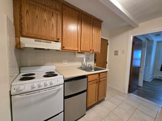11 Grove Street 2, Boston, MA 02114