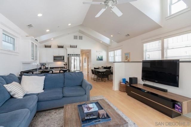 843 C, Coronado, CA 92118