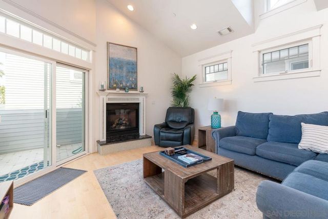 843 C, Coronado, CA 92118
