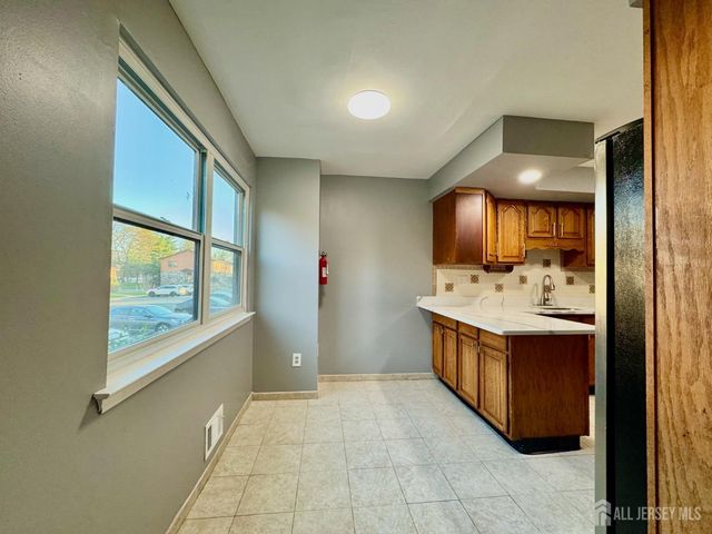 1308 Merrywood Drive, Edison, NJ 08817