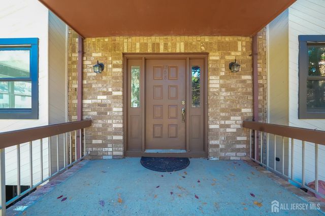 1308 Merrywood Drive, Edison, NJ 08817