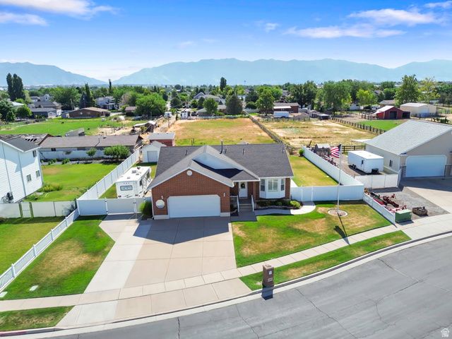 1457 S 2600 W, Syracuse, UT 84075