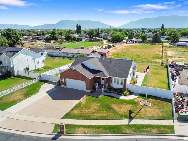 1457 S 2600 W, Syracuse, UT 84075