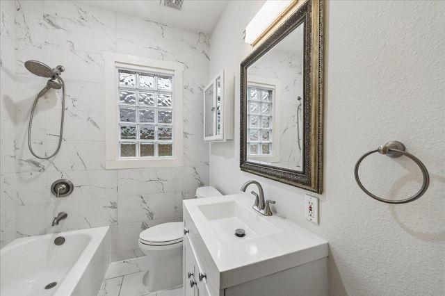 2717 Mcduffie Street, Houston, TX 77098