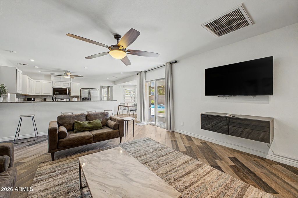 4145 W MEADOW Drive, Glendale, AZ 85308 — exterior