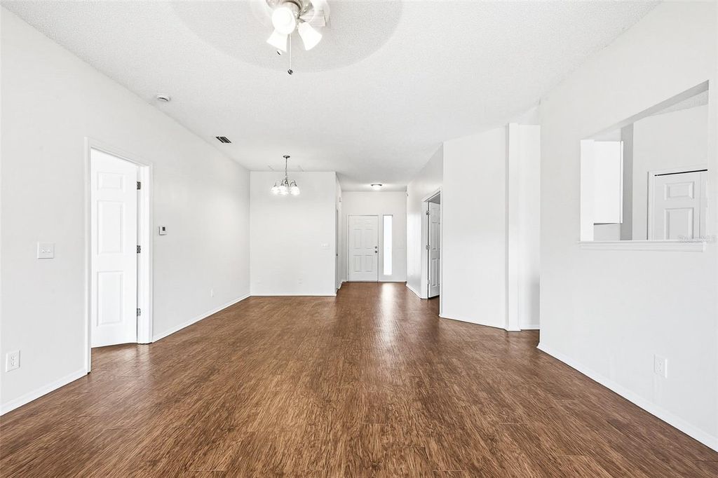 Image 11 of property listing at 503 GREG STREET, Valrico, FL 33594