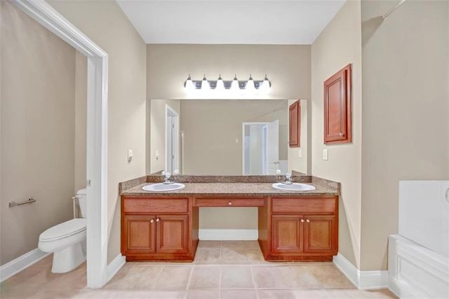 920 Southfork Drive, Loganville, GA 30052