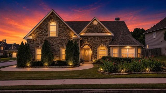 920 Southfork Drive, Loganville, GA 30052