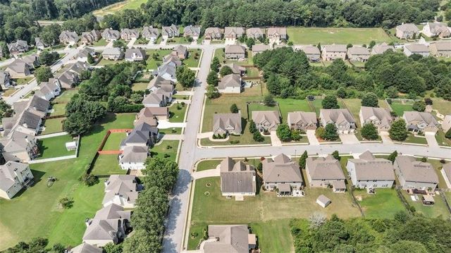 920 Southfork Drive, Loganville, GA 30052