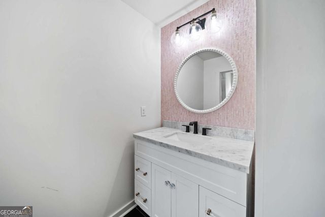 1060 Cobblestone Lane, Bogart, GA 30622