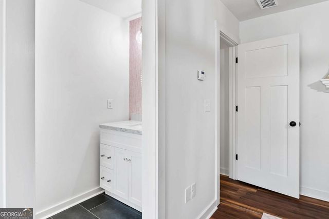 1060 Cobblestone Lane, Bogart, GA 30622